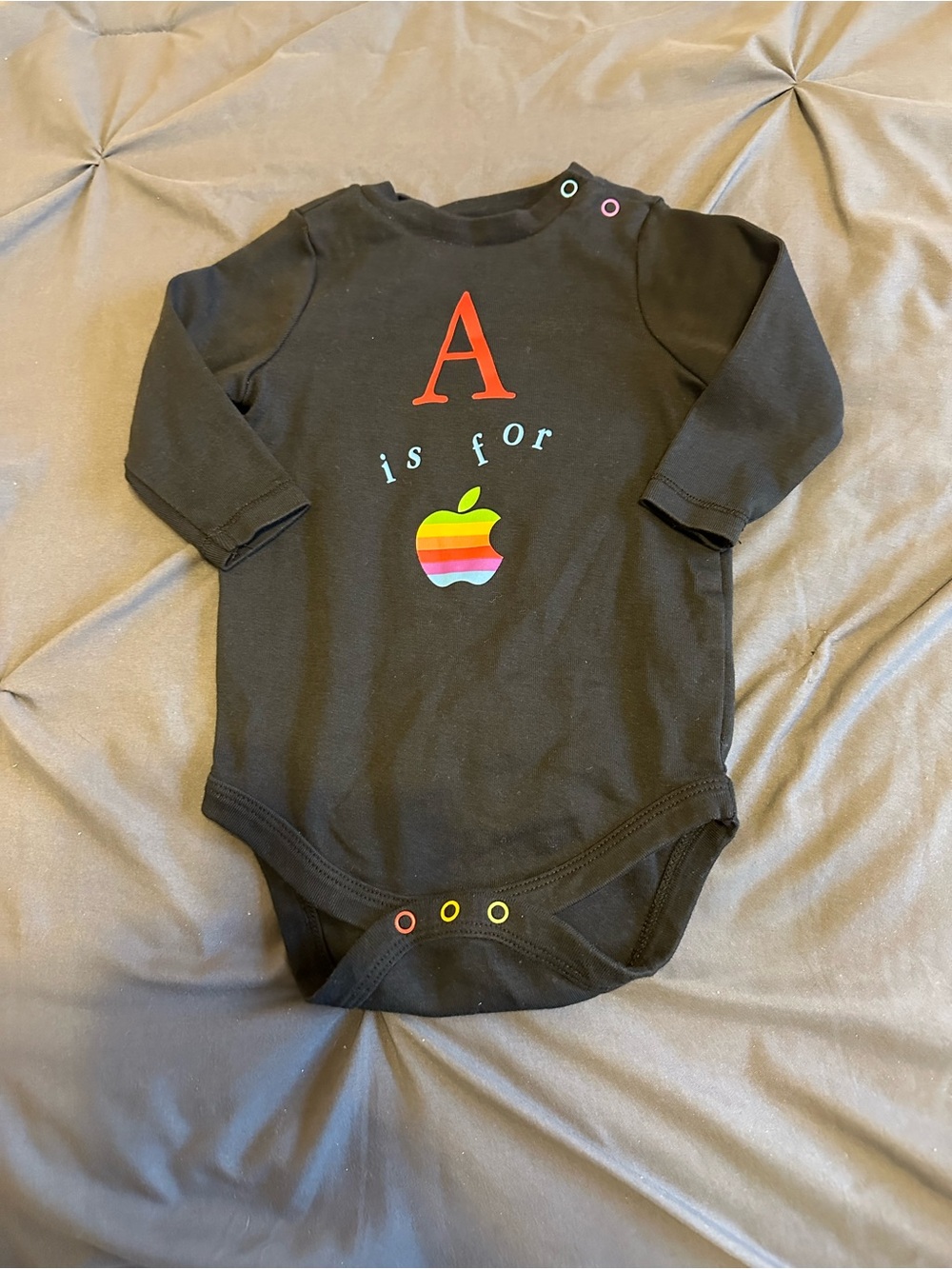 Apple Baby One Piece 3-6 Mo Park Visitor Center Exclusive Black Snaps Romper